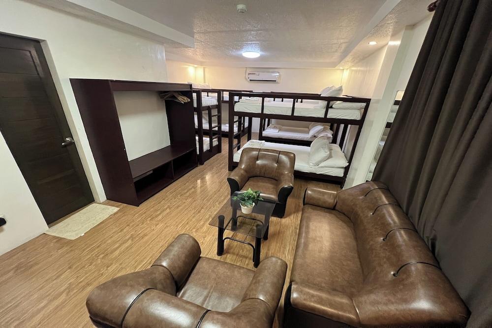 Funtasea Hotel And Beach Resort