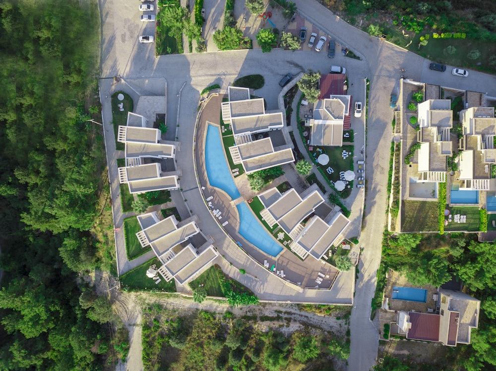 Exclusive Villas