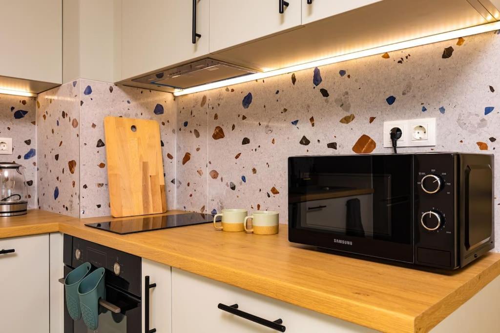 Hills View Central Apartment