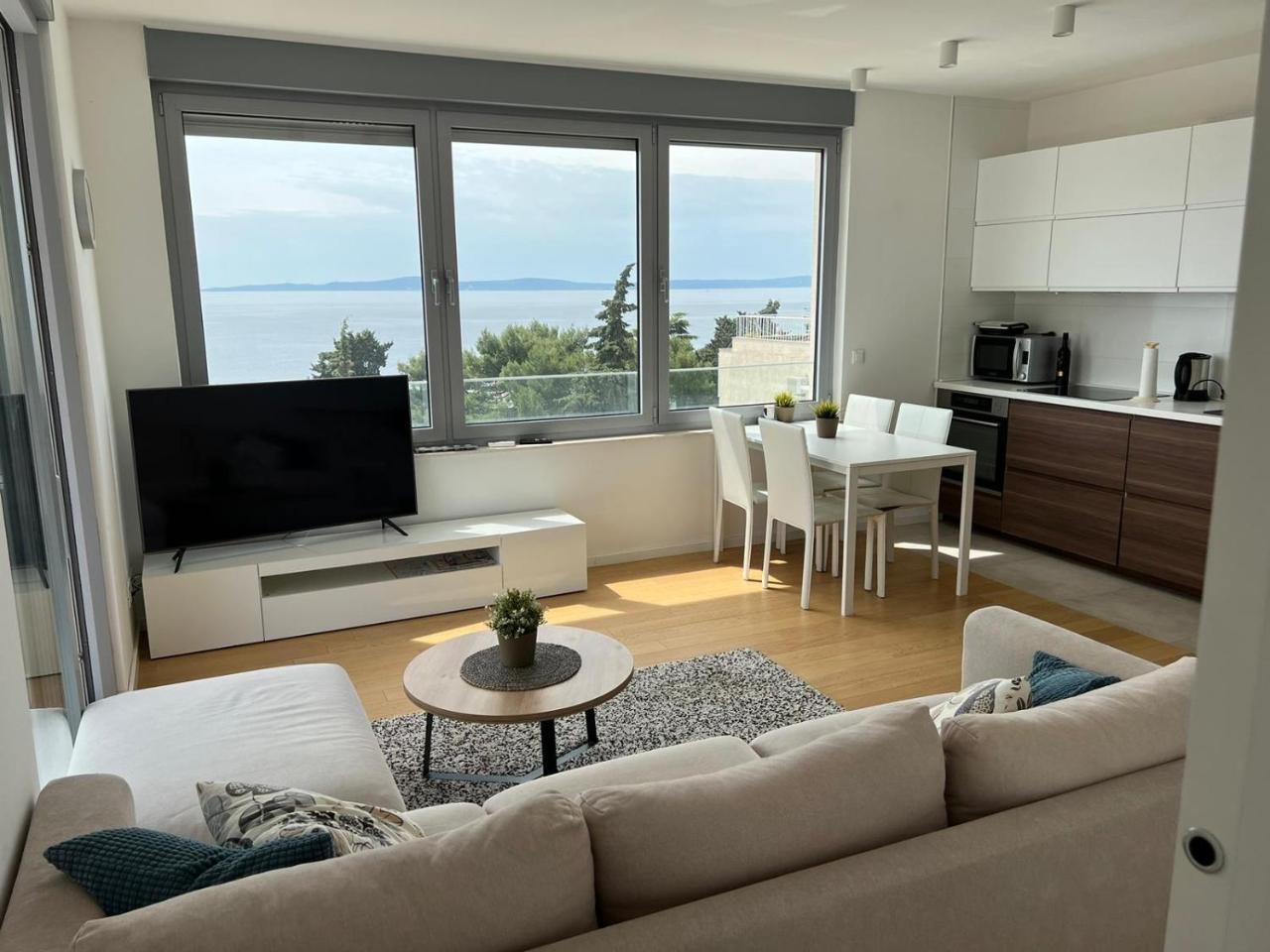 Splendid Split View Apartment