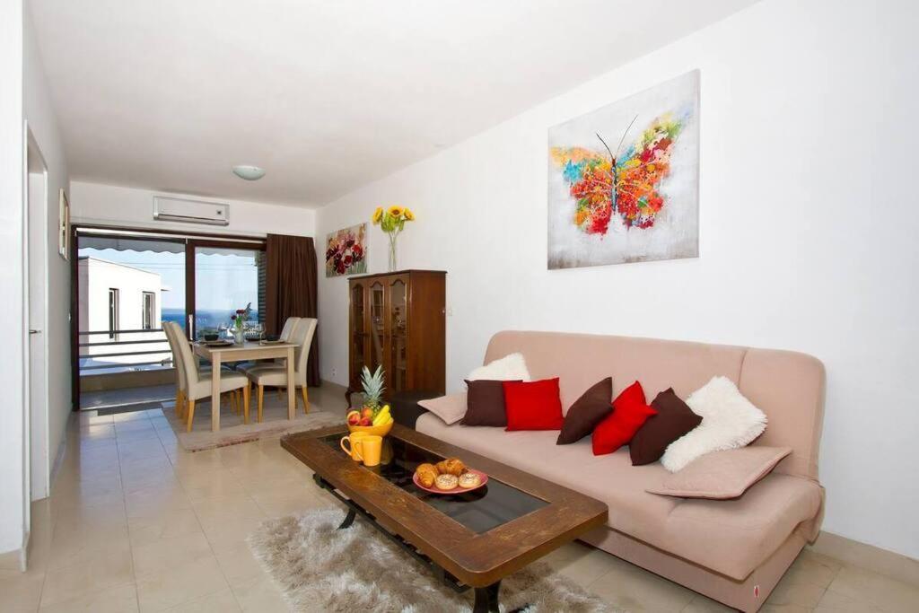 Enyoj Marjan, Beaches & View