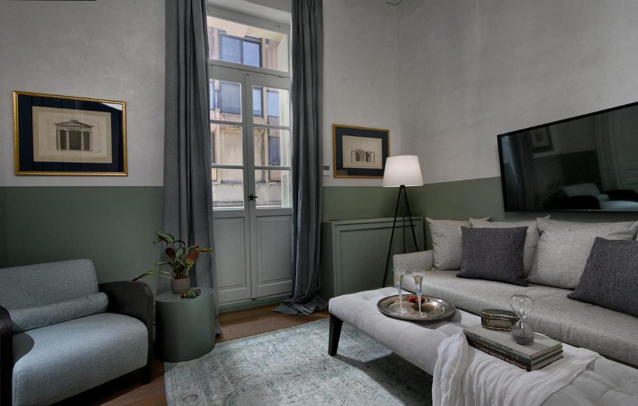 Exquisite Athens Apartment | 1 Bedroom | Apartment Metalicana | Balcony | Athinaidos