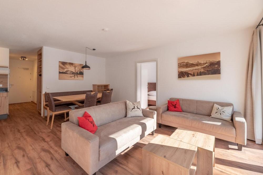 Falken Suites One With Garden