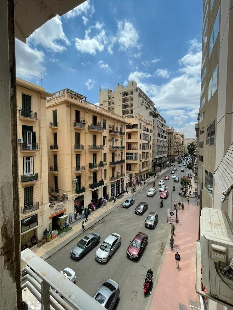 Le Caire Guest