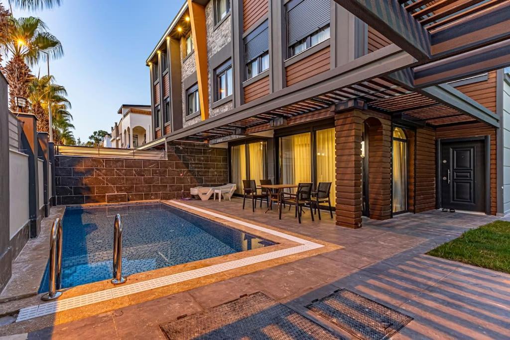 Near by The Land Of Legend's, Villa Euphoria