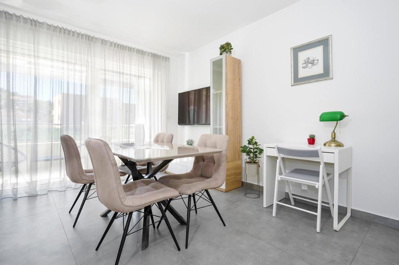 Apartment Exultet