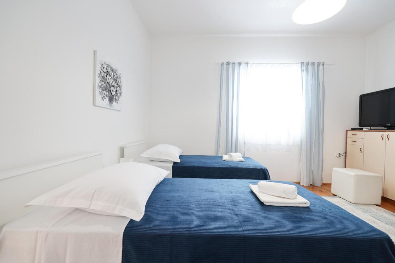 One Bedroom Apartment Dragica