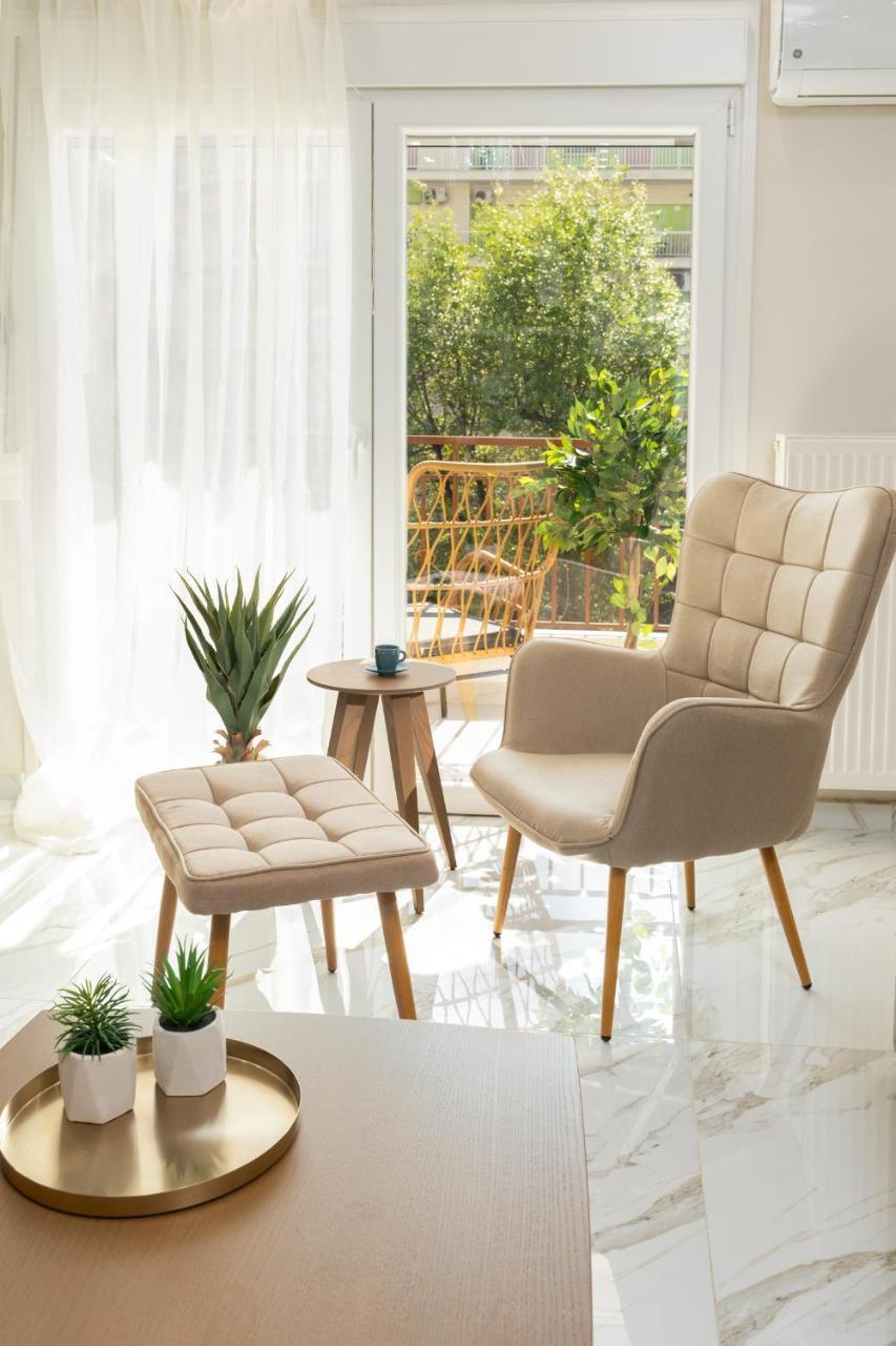 Crystal Haven Luxury Apartment by Binobi!