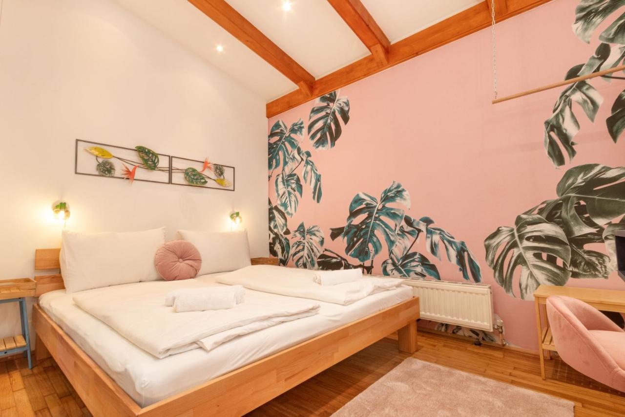 Citycenter Netflix Ac Happystay