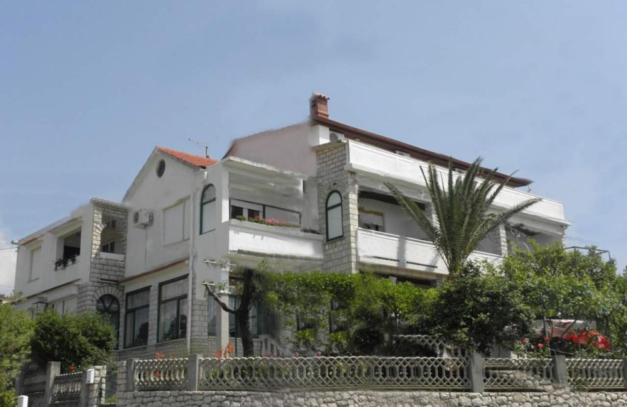 Apartments by The Sea Barbat, Rab 22564