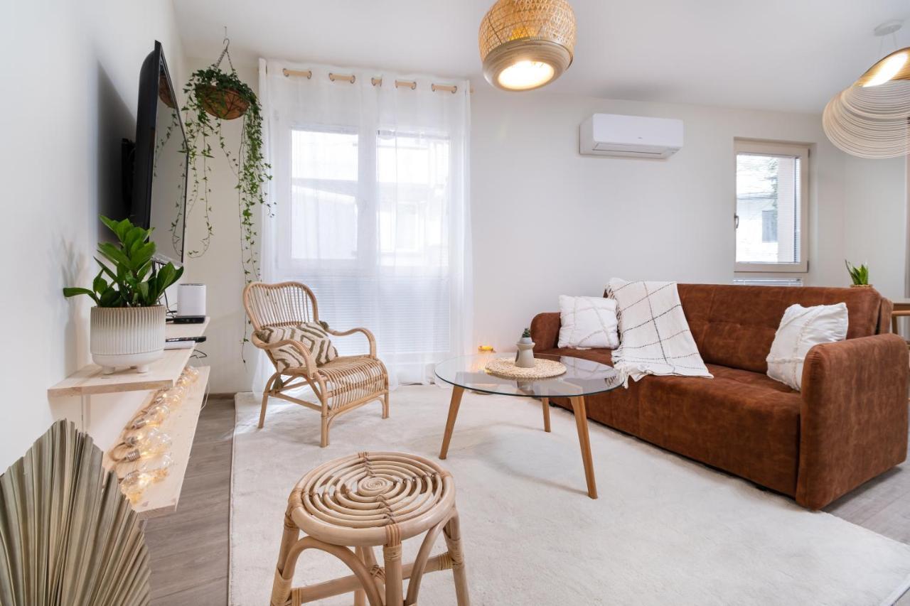 Stylish One-bedroom Apartment