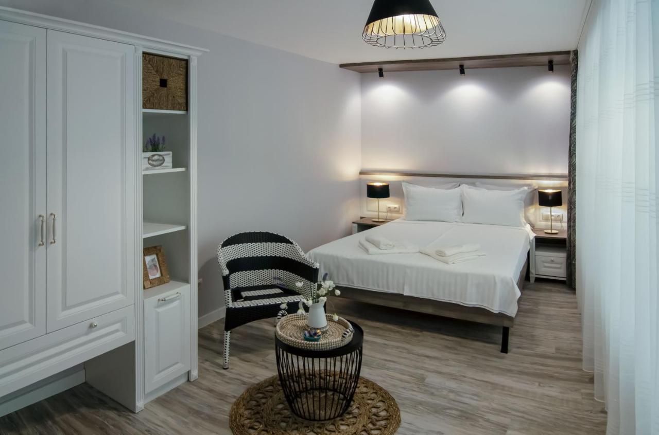 Apartment Bellissima 2 Minutes Away From The Beach