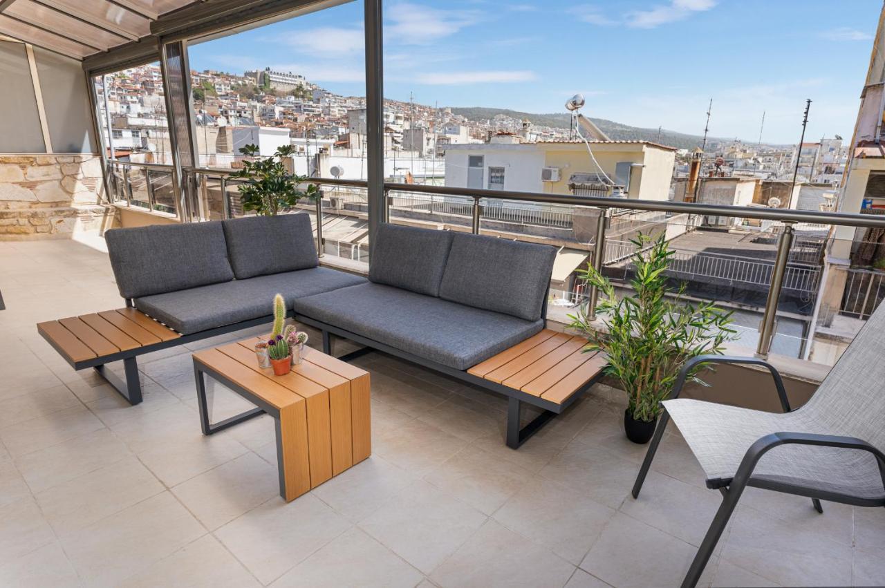 Bella Vista Apartment In The City Center by Binobi!
