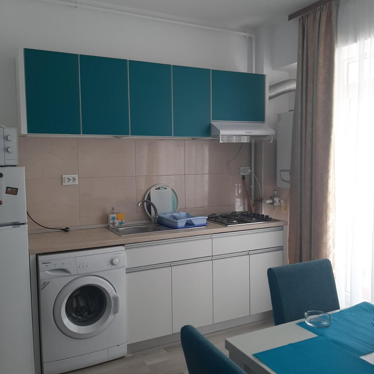 Mamaia Summerland Mrs