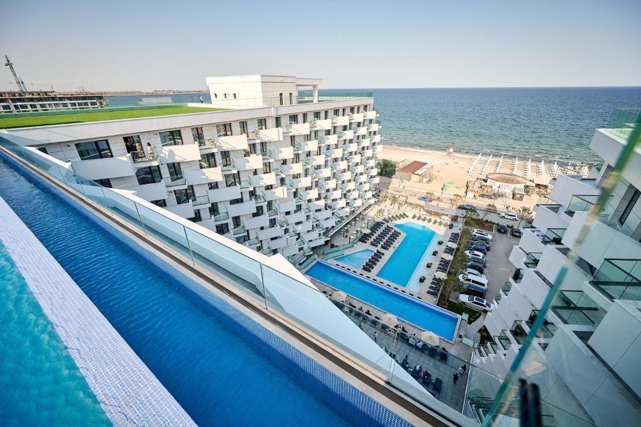 Viva Beach Apartment In Infinity Resort Parking