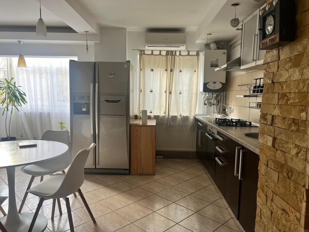 Apartament Central Cu Doua Dormitoare