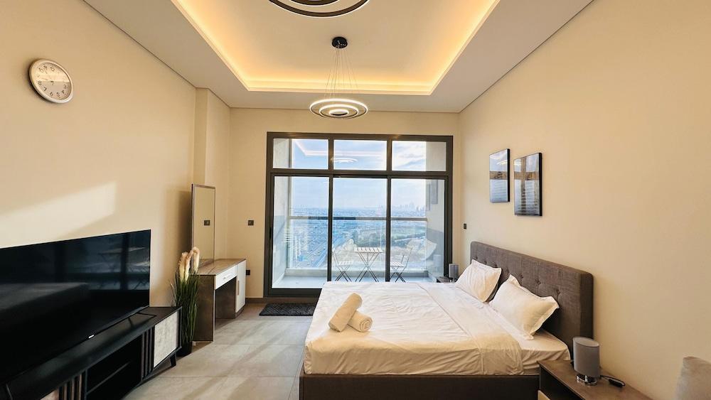 Spacious Studio Apartment Palm View With Big Balcony Free Parking by Belvilla