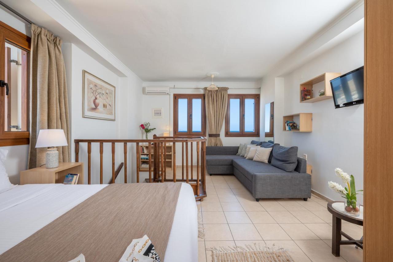 Rocca A Mare Maisonette I