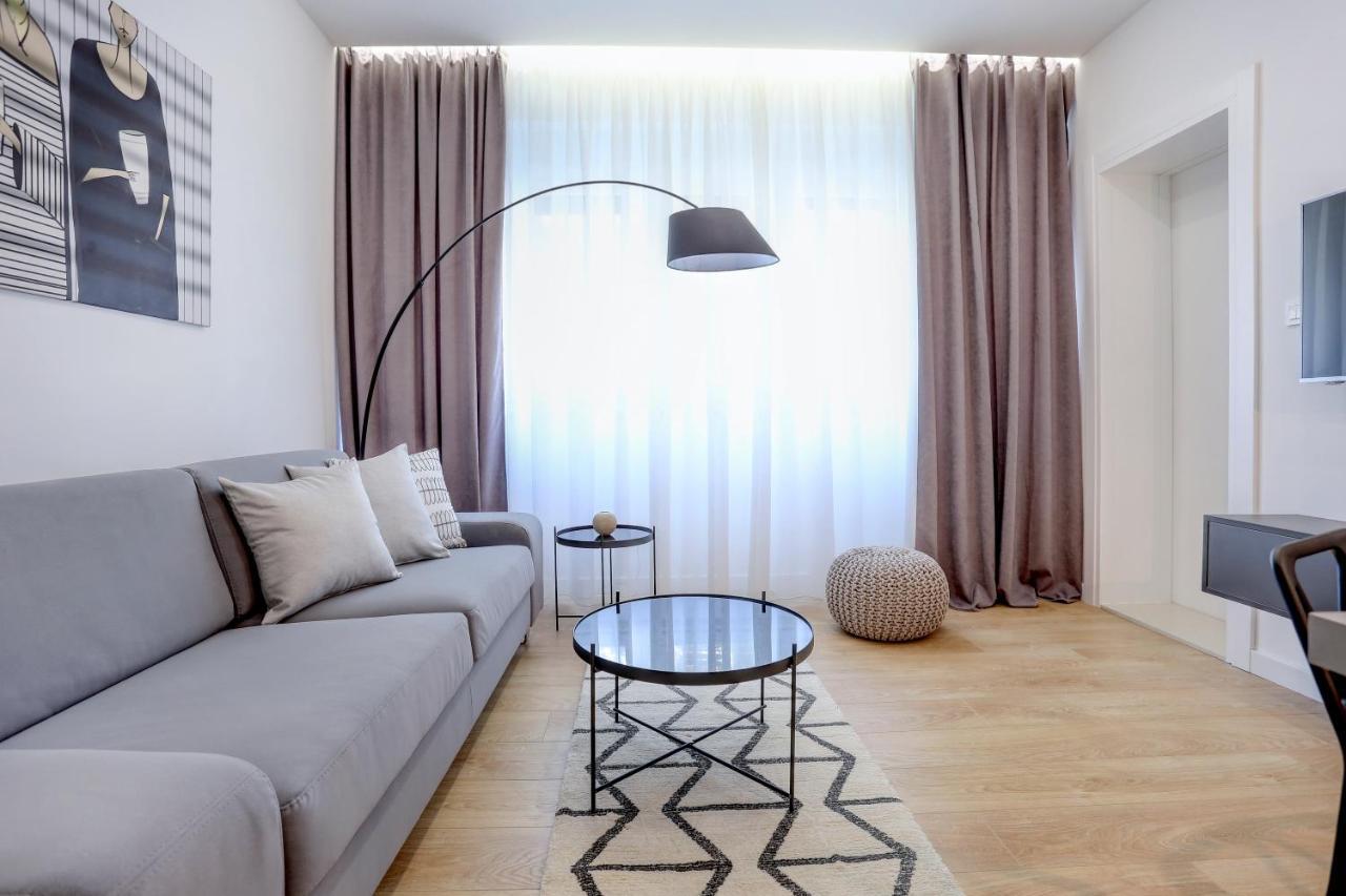 Apartments Hugo 2