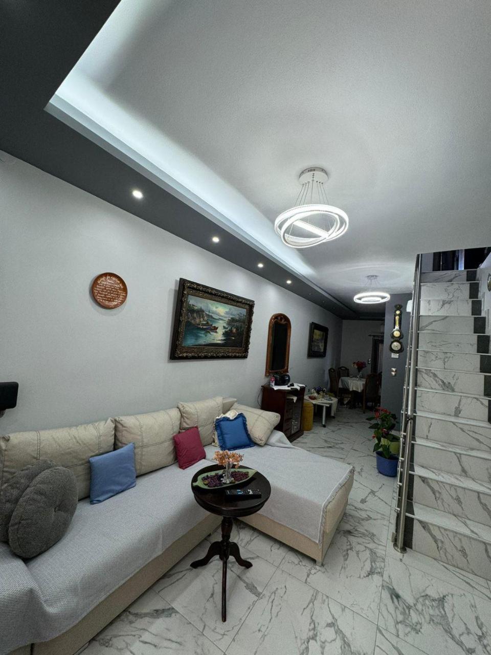 Ioanis Deluxe House