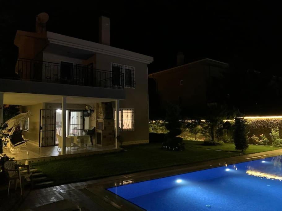 Sile Kumbaba'da Ozel Havuz Tamamen Mustakil Villa