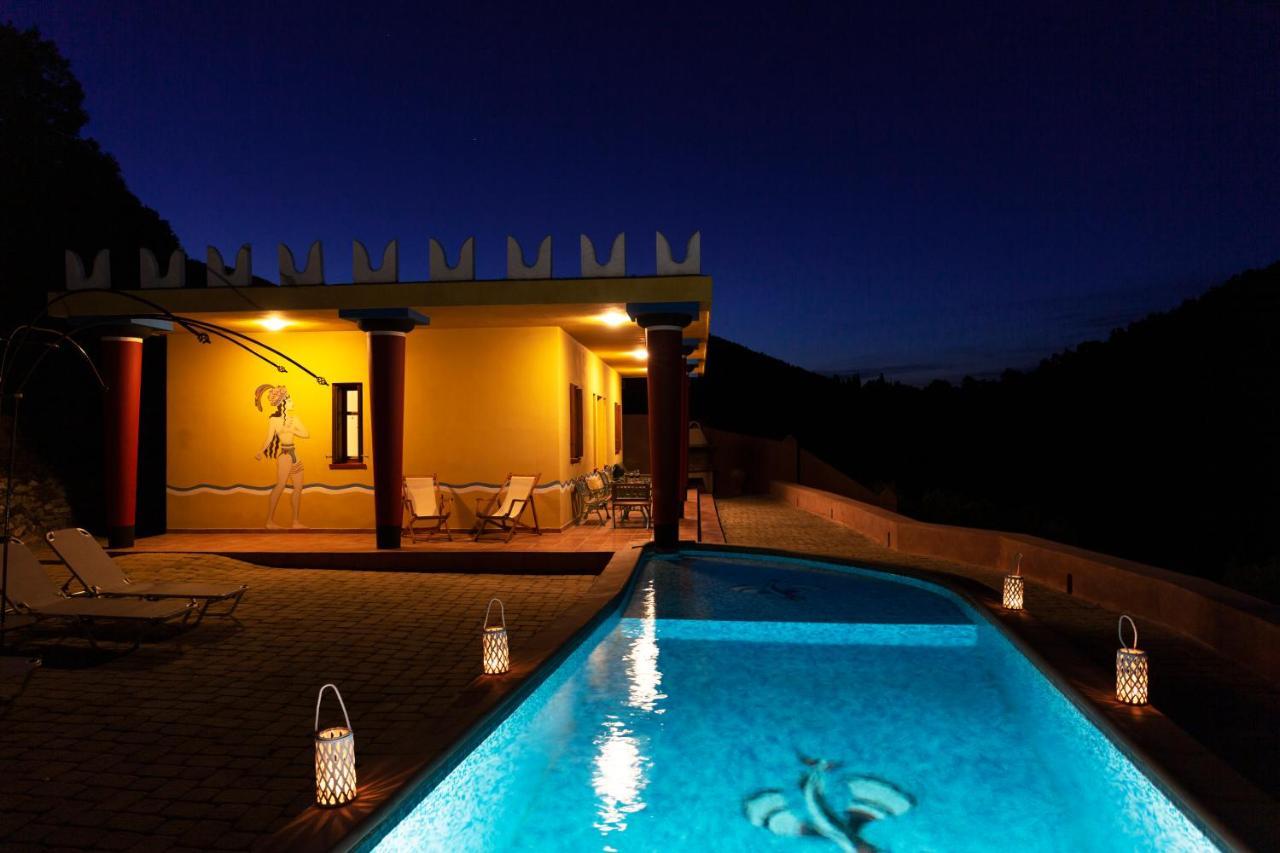 Sirens Villas Minoas