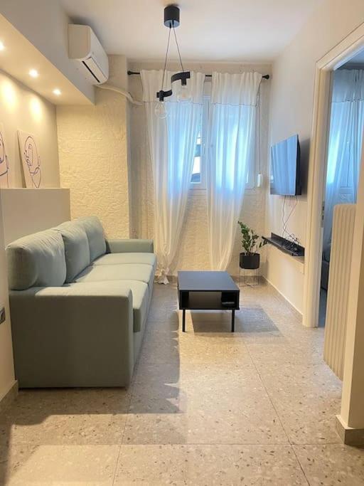Casa Baja,the Underground Minimal Apartment