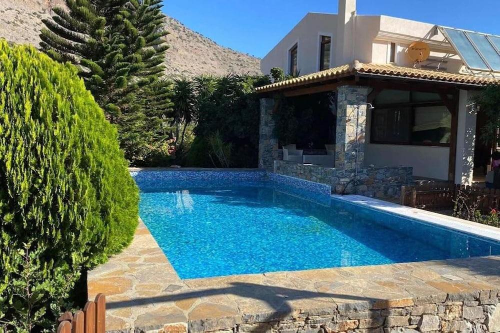 Villa Elounda Blue In Plaka