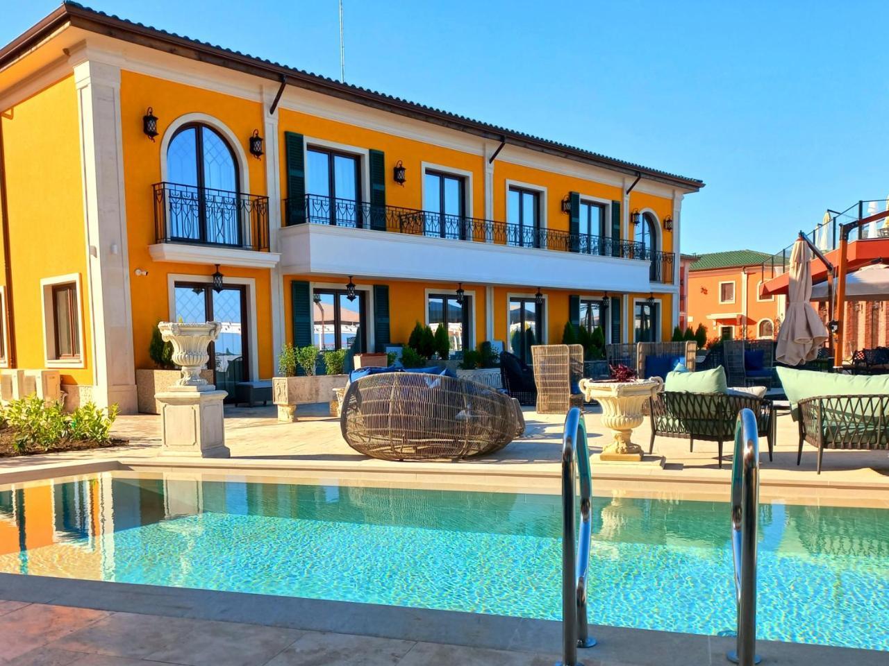 Villas For 4 Or 6 In Therma Village Private Beach & Free Parking