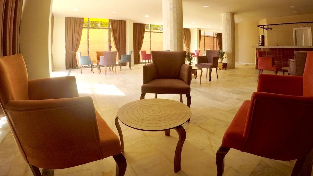 Gold Twins Boutique Hotel
