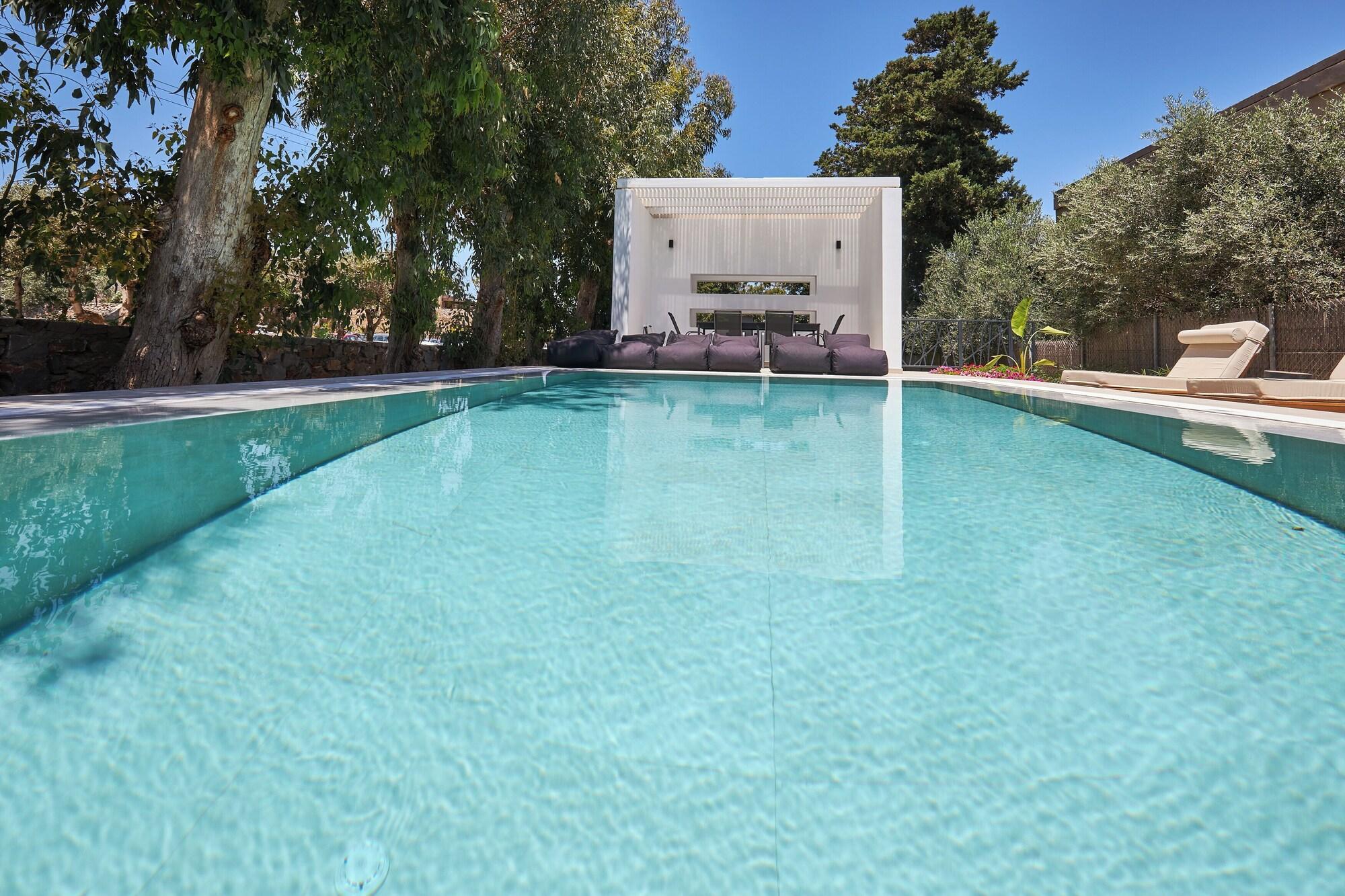 Michele Luxury Apartments