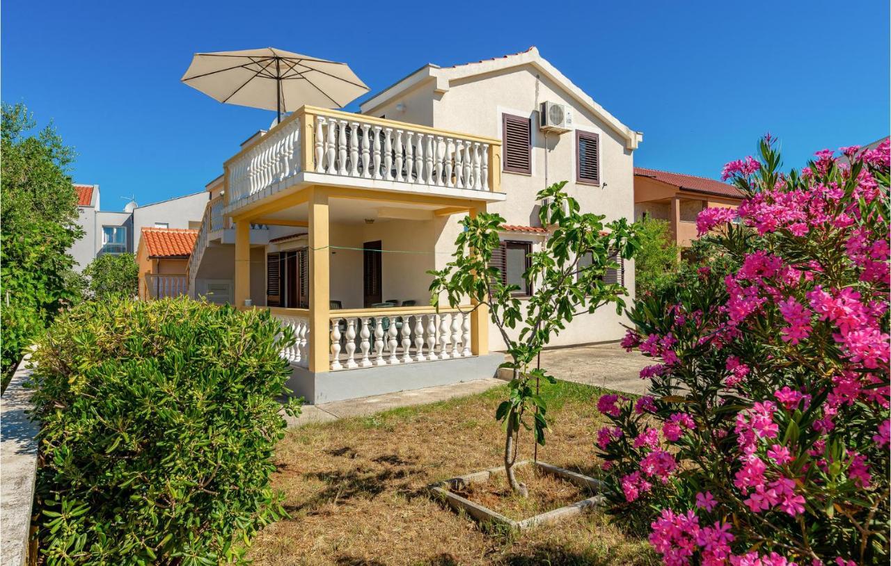 2 Bedroom Cozy Apartment In Vrsi