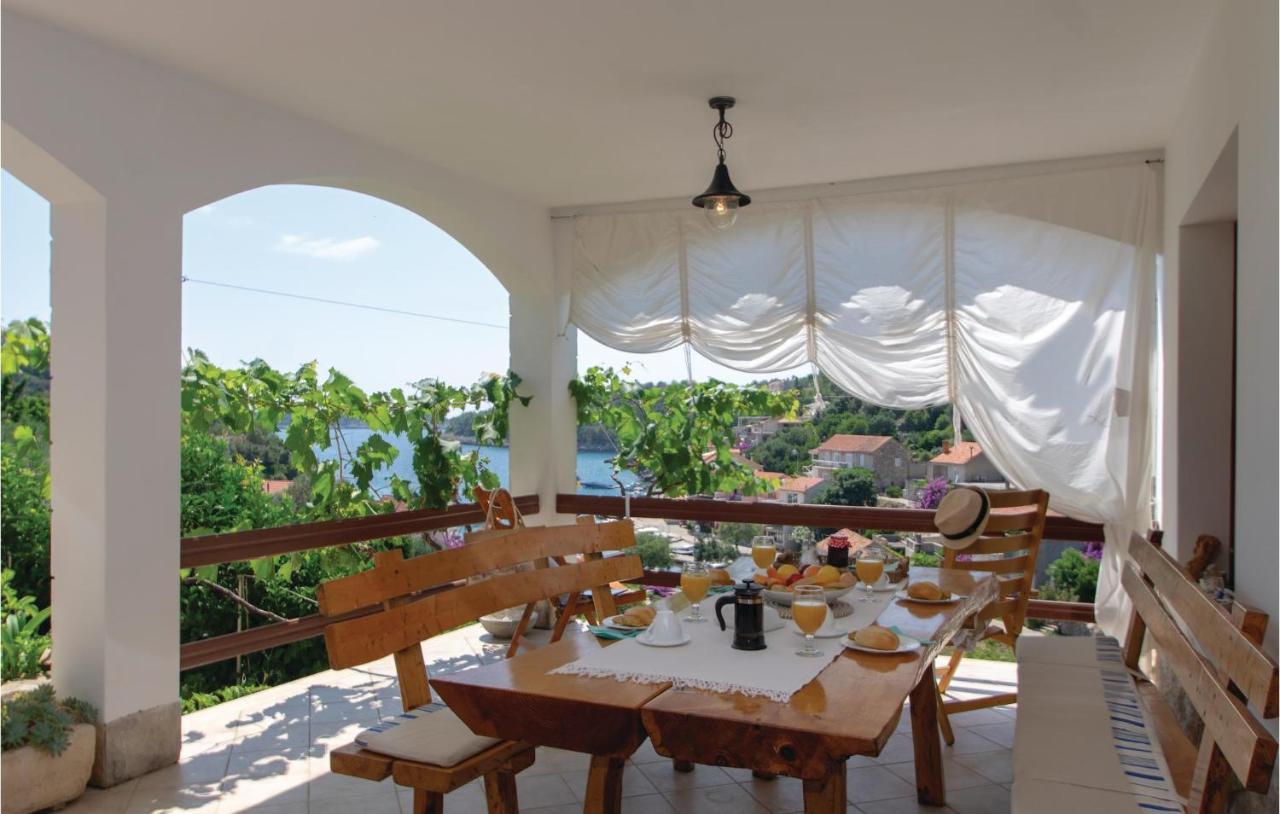 Stunning Home In Grscica With Kitchen