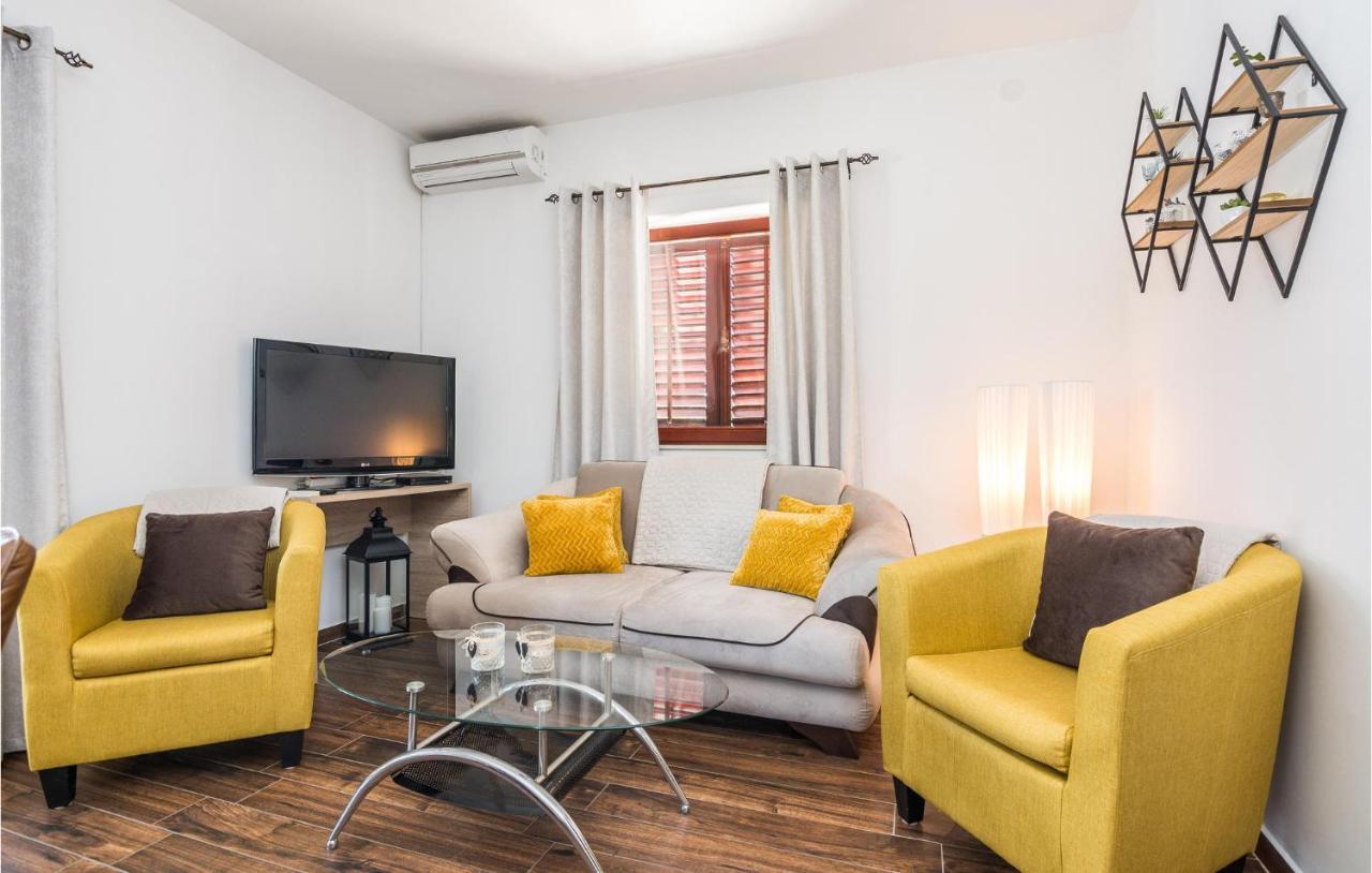 Nice Home In Smokovic With Wifi