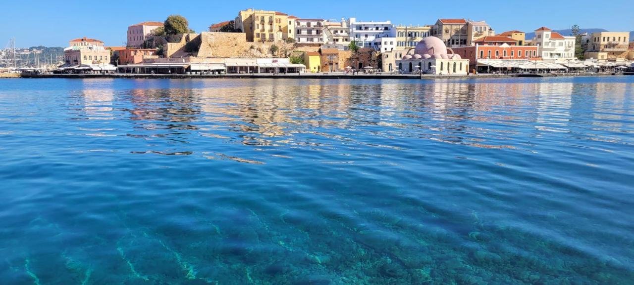 Old Town Loft With Sea View Roof Terrace & Private Parking