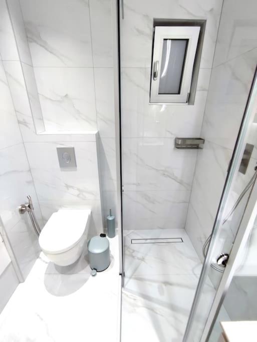 Seaside Apartment Near The City Center