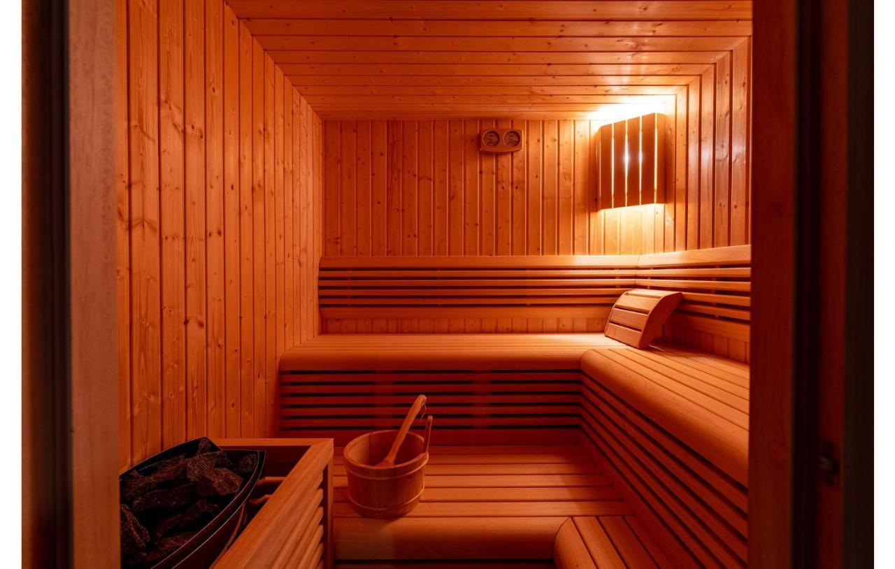 3 Bedroom Beautiful Home In Lisicic