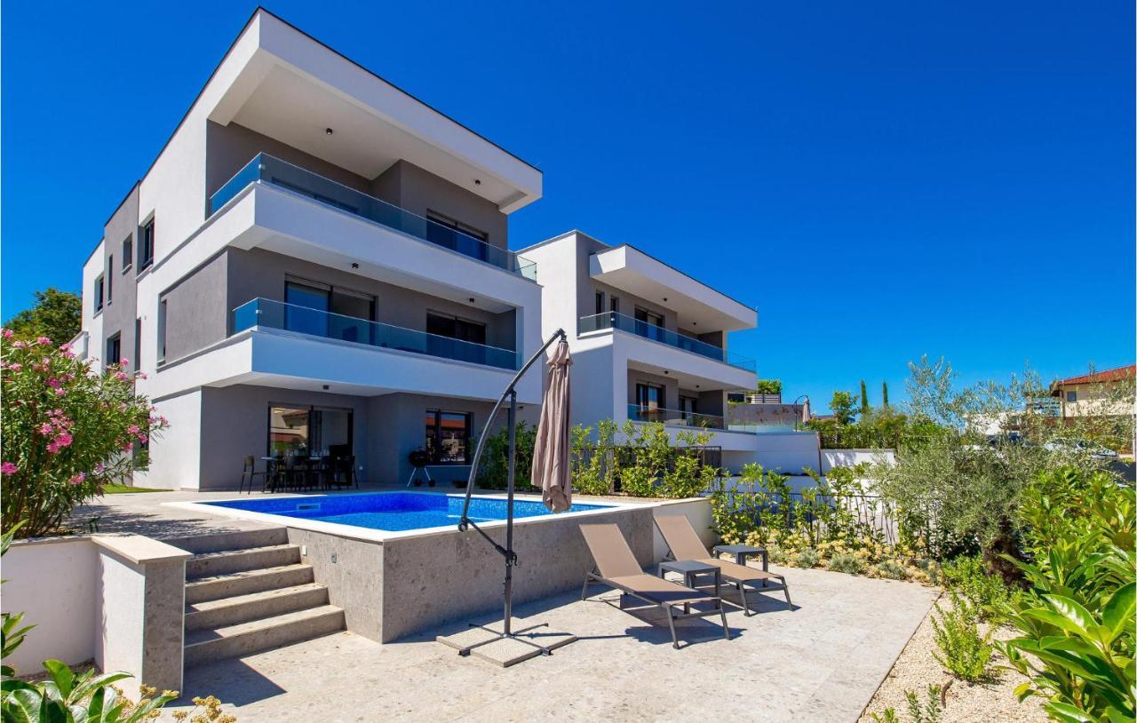 Nice Apartment In Malinska With Kitchen