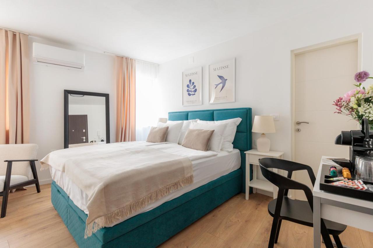 Barbara I Luxury Rooms With Balcony
