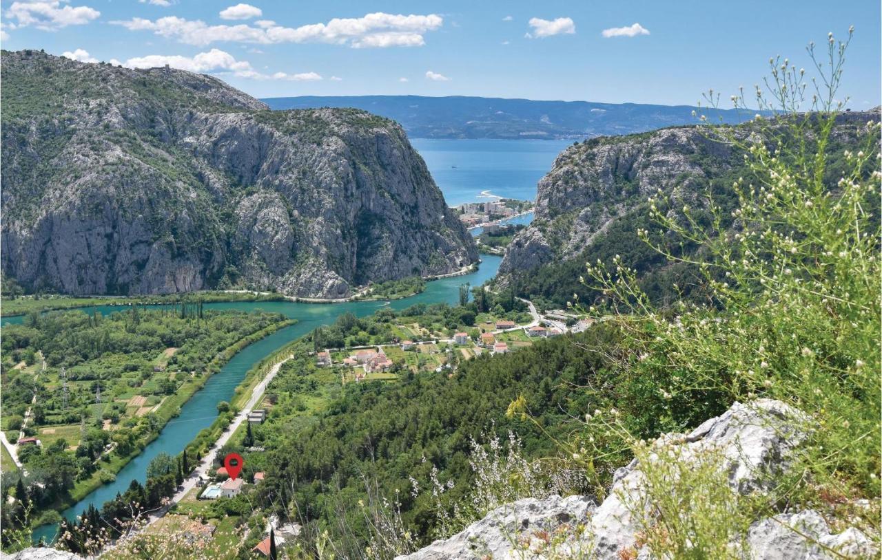 Cozy Home In Omis With Kitchen