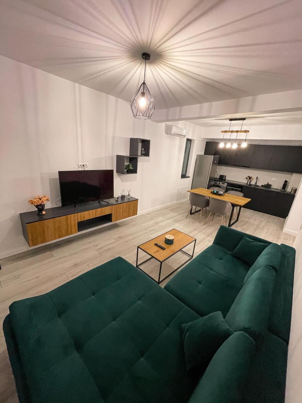 Kira Residence