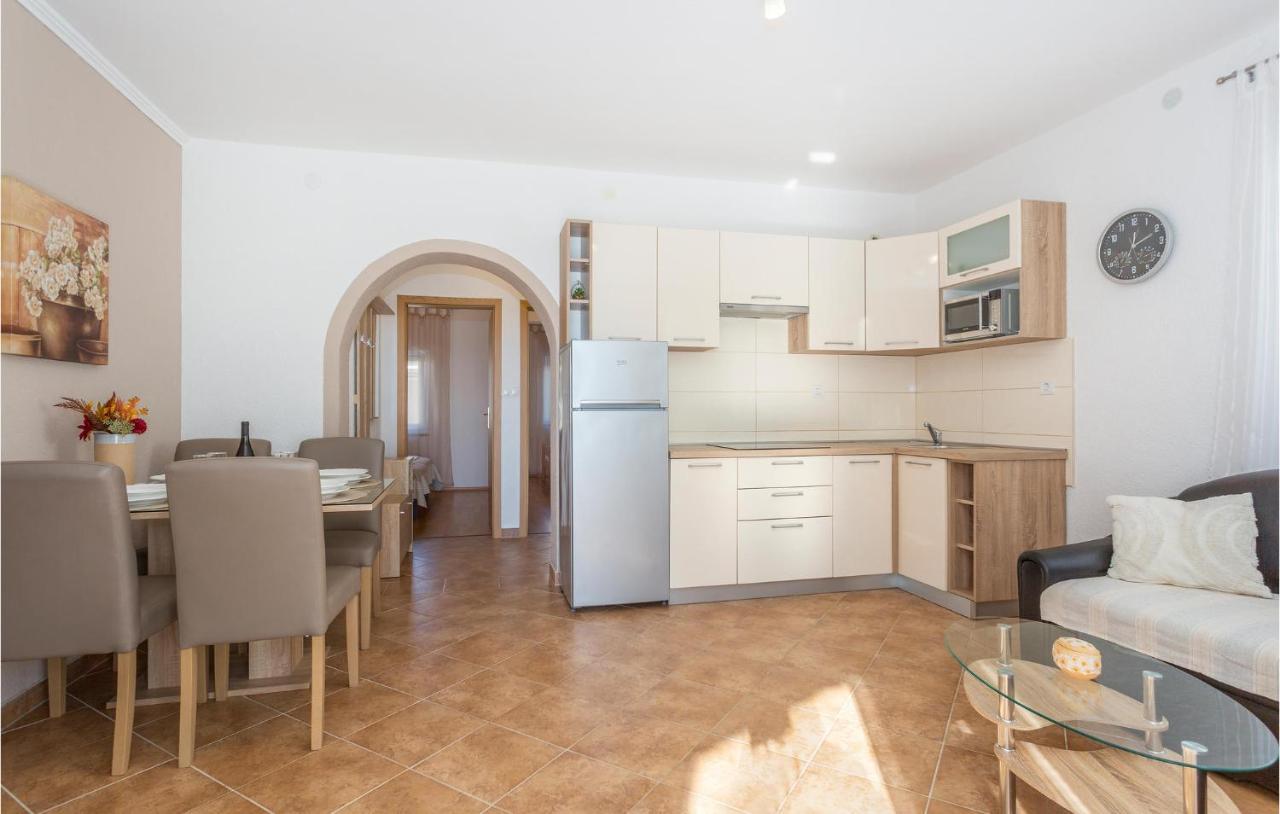 Cozy Apartment In Krk With Wifi