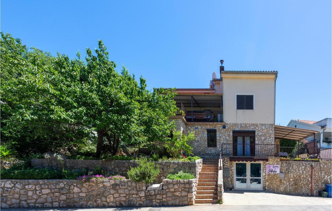 2 Bedroom Amazing Apartment In Njivice