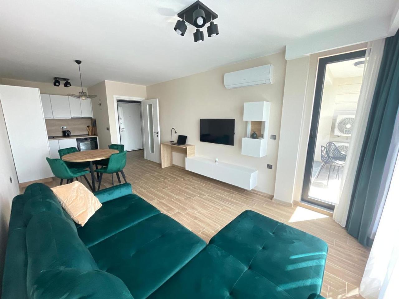 Modern 1br Apart With Hill View & Parking