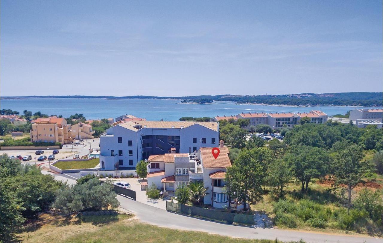 2 Bedroom Stunning Apartment In Medulin