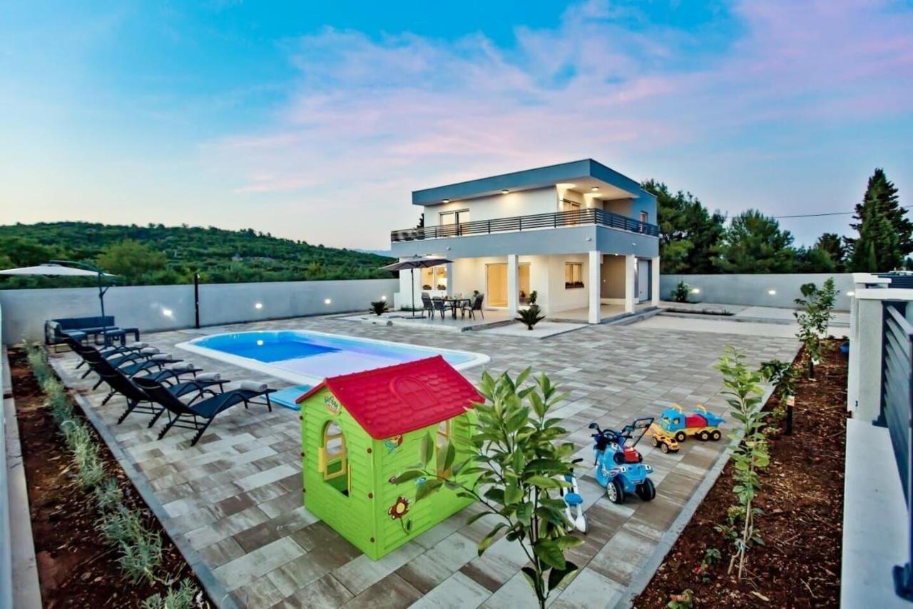 Island Hvar Villa Lechalet With Pool