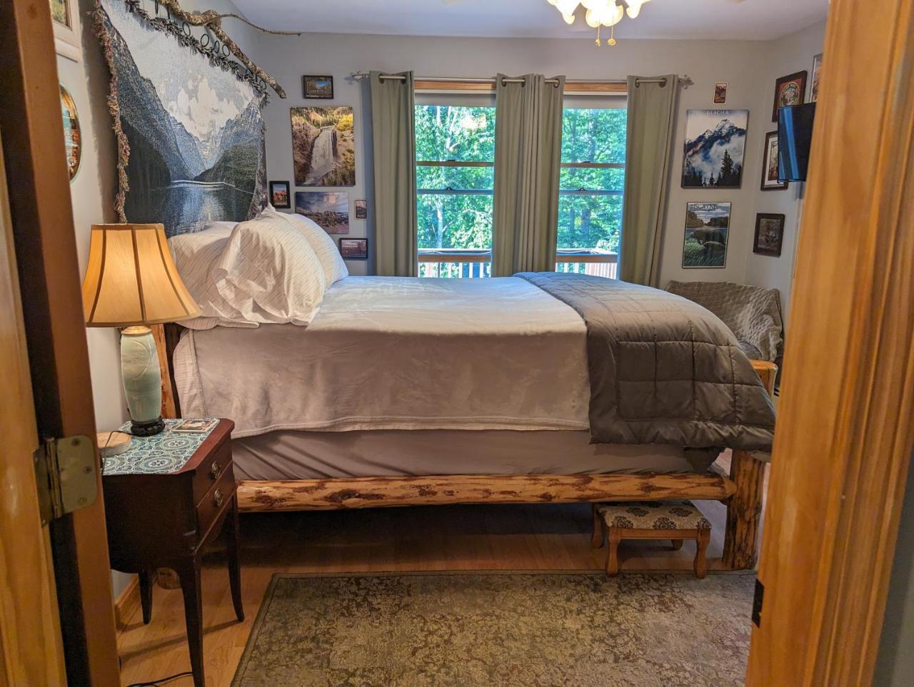 Pond Memories - National Parks Suite - Paddling Included! (Adults Only)