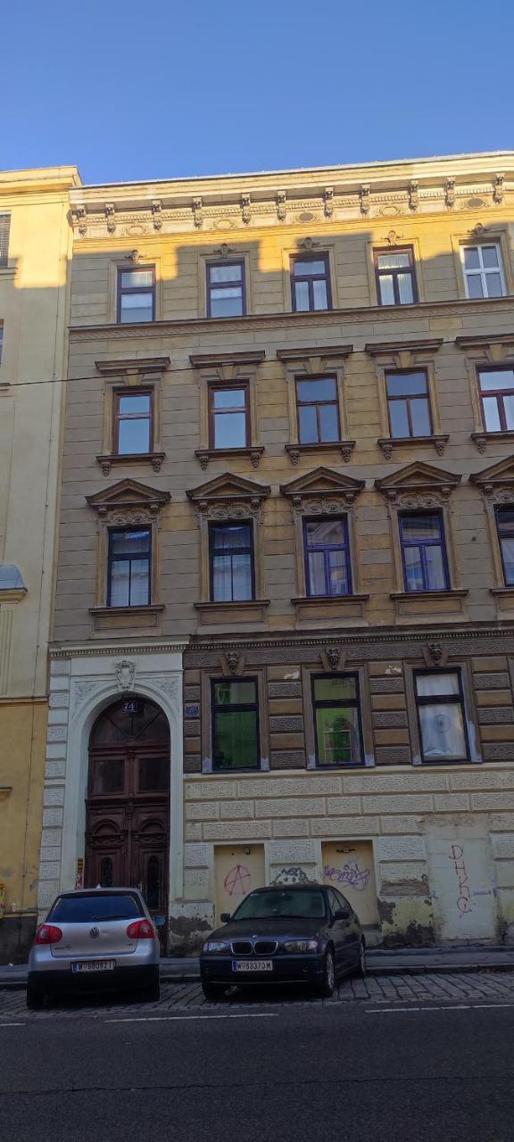 2-room Appartment Near Westbahnhof