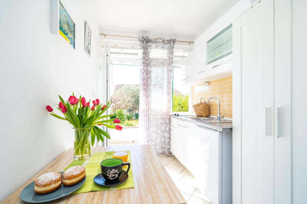 Jele Rooms 1
