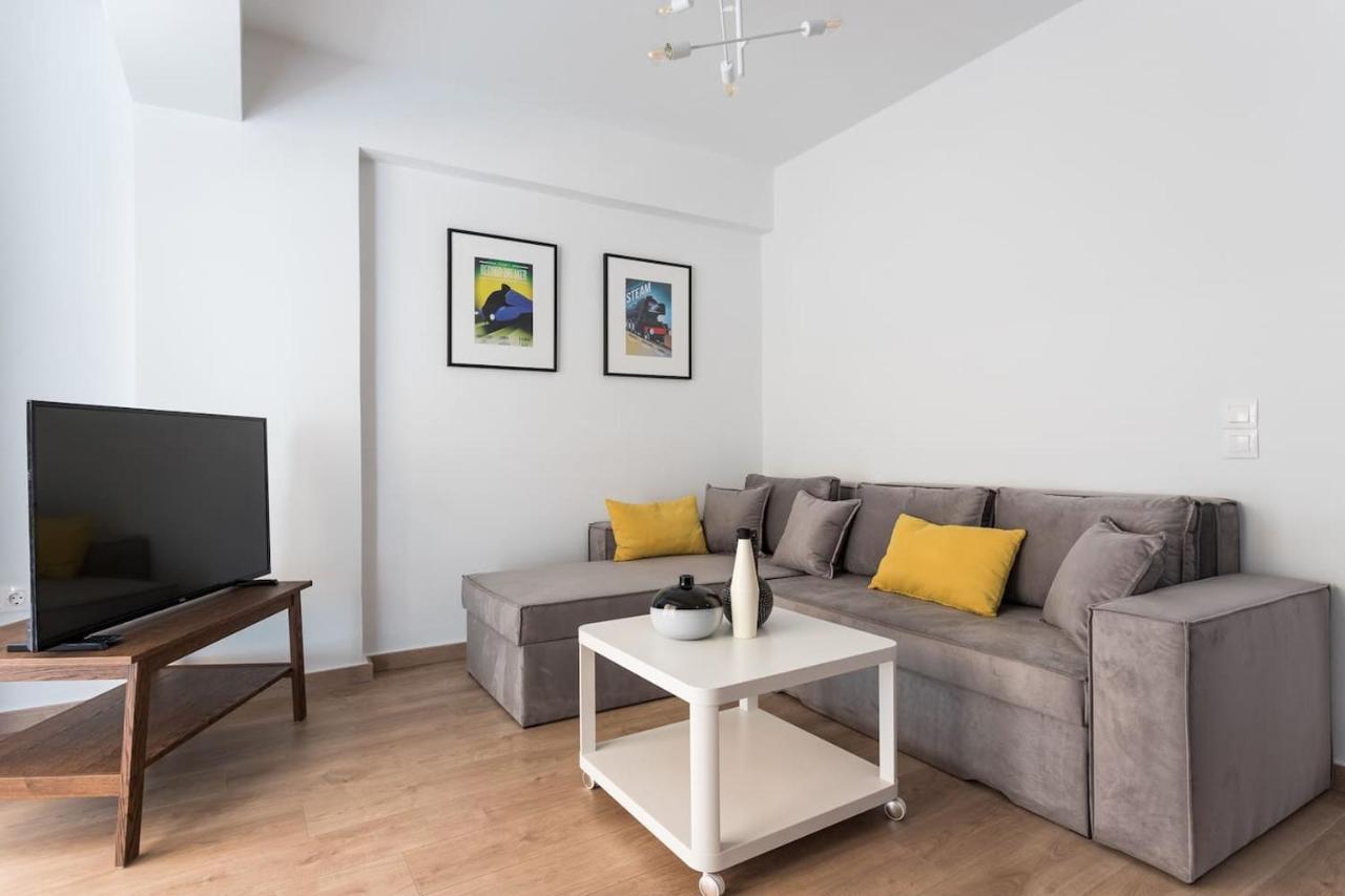 Stunning Flat With Lovely Terrace & Parking Garage